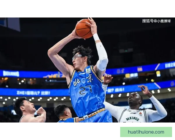 北京力克广东锁定半决赛周琦奎因联手砍下高分显神威
